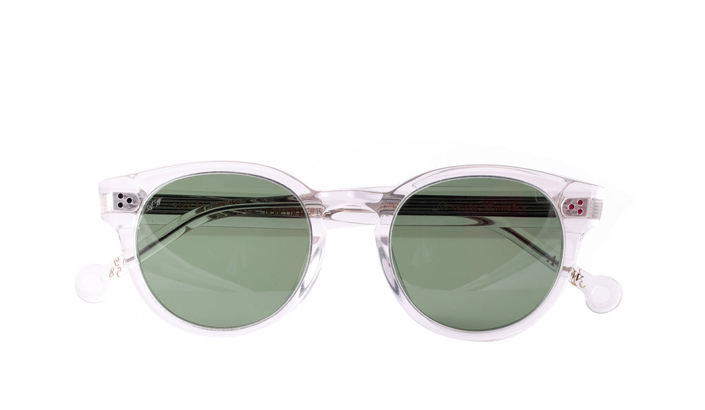 FLAT WHITE FRAMES